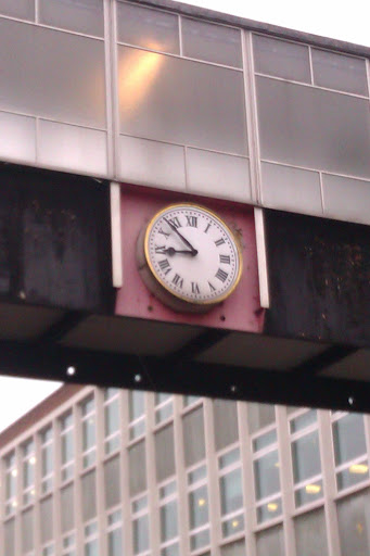 Signet Clock - Birmingham - Birmingham, England.jpg