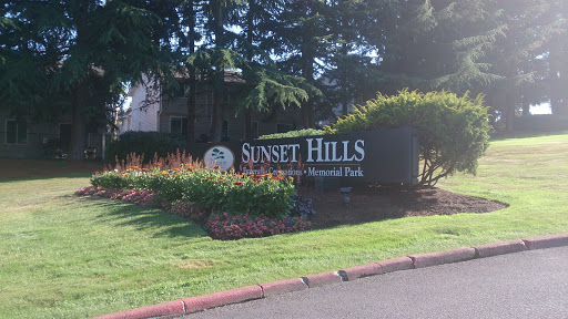 File:Sunset Hills Memorial Park North Entrance - Bellevue, WA.jpg