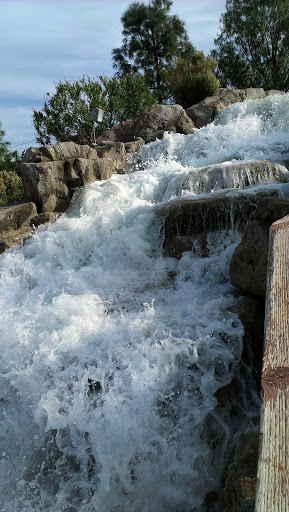 Mountasia Waterfall - Santa Clarita, CA.jpg
