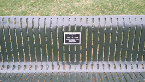 File:Nora Ann Dixon Memorial Bench - Fort Collins, CO.jpg