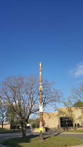 Totem at Mid-America All-Indian Center - Wichita, KS.jpg
