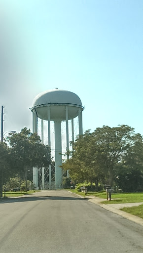 Weston Drive Water Tower - Clearwater, FL.jpg