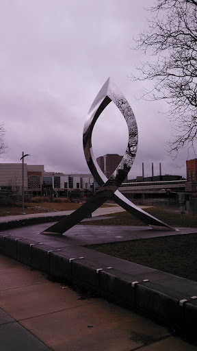 'Inspiration' Sculpture - Lansing, MI.jpg