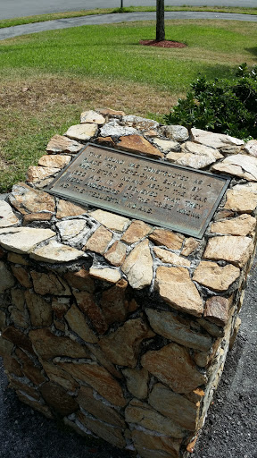 Ceremonial Burial Mound - Pompano Beach, FL.jpg