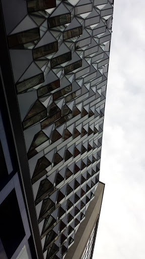Oxford Street Zig Zag - London, England.jpg