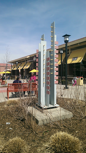 Pegs Statue - Aurora, IL.jpg