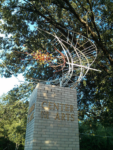 File:Center for the Arts Steel and Stone - Irving, TX.jpg