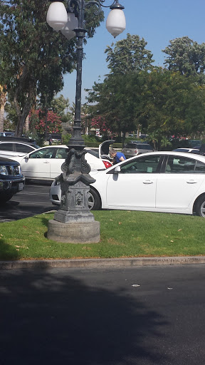 Light post - Ontario, CA.jpg