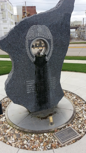 Police Officer Memorial - Cedar Rapids, IA.jpg
