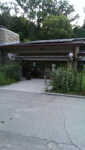 Burnet Woods Trailside Nature Center - Cincinnati, OH.jpg