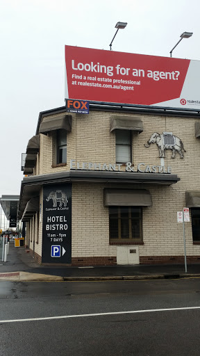 Elephant and Castle Hotel - Adelaide, SA.jpg