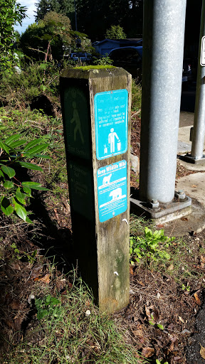 City of Bellevue Trail System Marker - Bellevue, WA.jpg