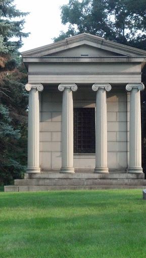 Oak Hill Ghost House 1 - Grand Rapids, MI.jpg