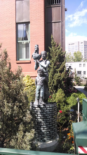 Mother And Son Statute - Jersey City, NJ.jpg