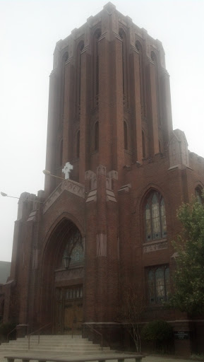 Pilgrim Congregational Church - Pomona, CA.jpg