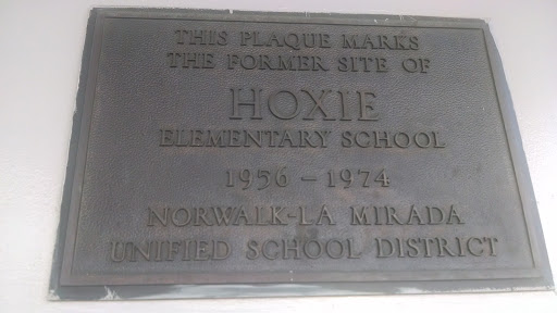 File:Plaque of Former Hoxie Elementary School Site - Norwalk, CA.jpg