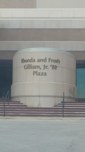 File:Ronda and Frosty Gilliam, Jr. '80 Plaza - College Station, TX.jpg