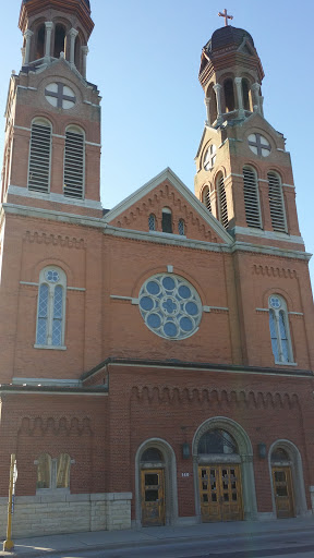 St. Francis Xavier Cathedral - Green Bay, WI.jpg