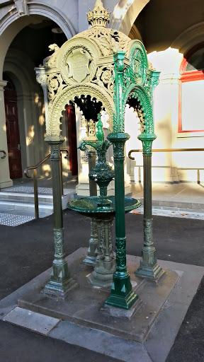 Town of Hotham Historical Drinking Fountain - North Melbourne, VIC.jpg