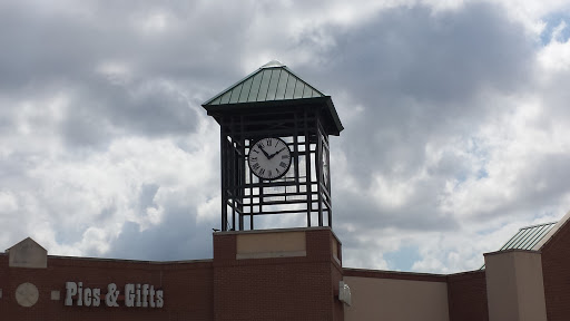 File:Brazos Place Shopping Center Clock Tower - Waco, TX.jpg