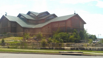Wonders of Wildlife Fountain - Springfield, MO.jpg