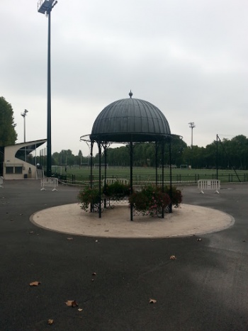 Petite coupole - Puteaux, Île-de-France.jpg