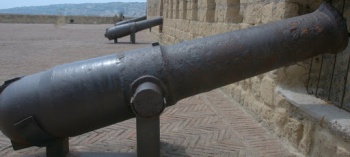 Bombarda Lampadine - Napoli, Campania.jpg