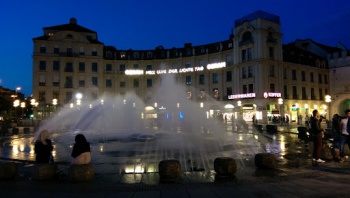 Stachus Fountain - München, BY.jpg