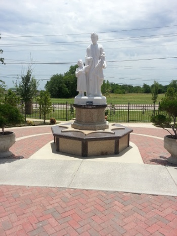 Statue - Arlington, TX.jpg