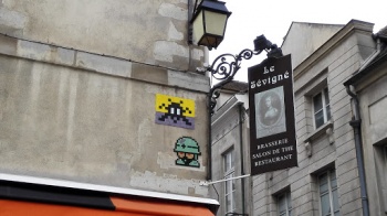 Space Invaders 75003 - Paris, Île-de-France.jpg