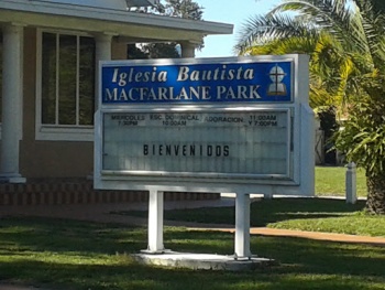 Iglesia Bautista - Tampa, FL.jpg