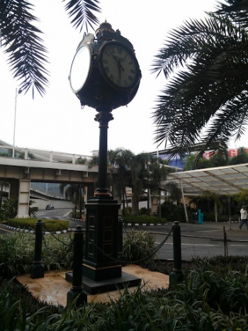 Clock Tower Mumbai International Airport - Mumbai, MH.jpg