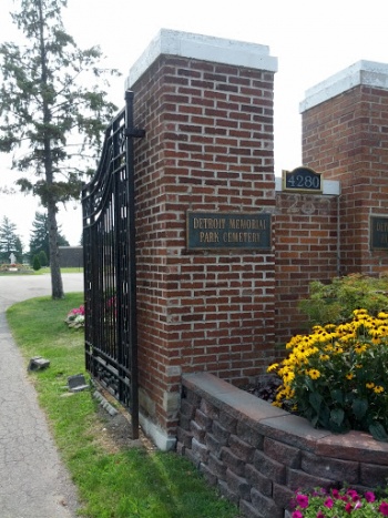Detroit Memorial Park - Warren, MI.jpg