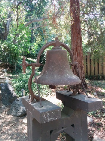VW Historic Neighborhood Signaling Bell - Glendale, CA.jpg
