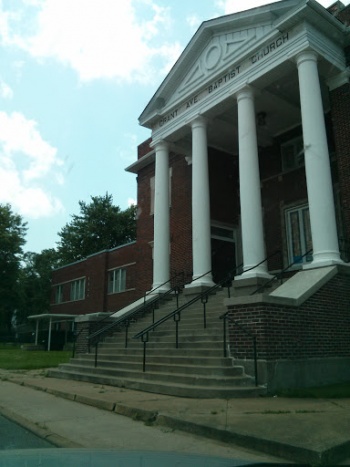 Grant Ave. Baptist Church - Springfield, MO.jpg