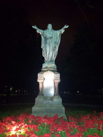 Jesus Statue - Notre Dame, IN.jpg