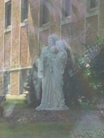 Mary Joe Jesus Statue - Green Bay, WI.jpg