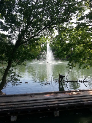Zoo Fountain - Cincinnati, OH.jpg