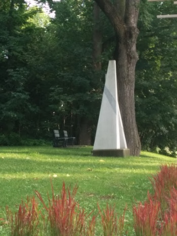 Les Deux Triangles - Lévis, QC.jpg