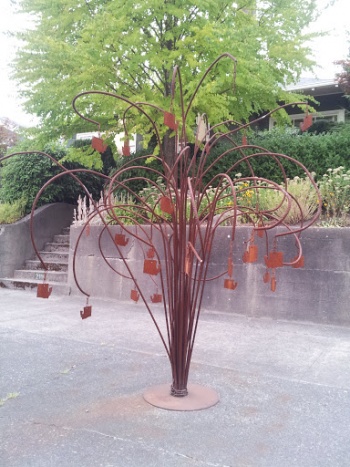 Tree Sculpture - Seattle, WA.jpg