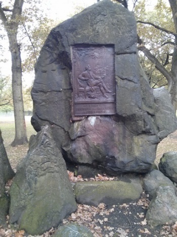 Hagedorn-Denkmal - Hamburg, HH.jpg