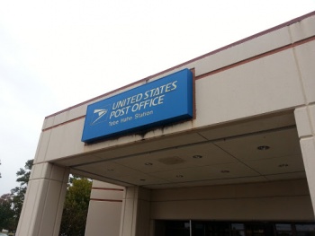 Tobe Hahn Station Post Office - Beaumont, TX.jpg