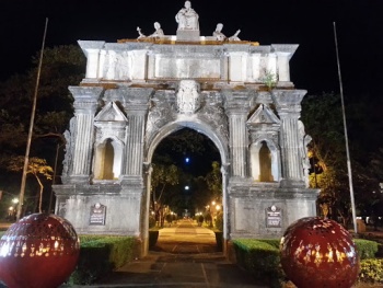 Arch of the Centuries - Manila, NCR.jpg
