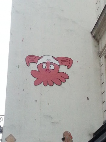 Poulpe Rose - Paris, Île-de-France.jpg