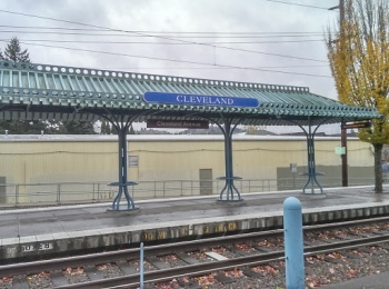 Cleveland Ave Max Station - Gresham, OR.jpg