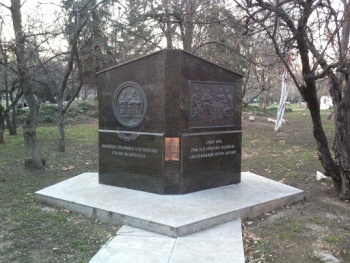 Bulgarian-Russian Soldiers Monument - Sofia, Sofia-city.jpg