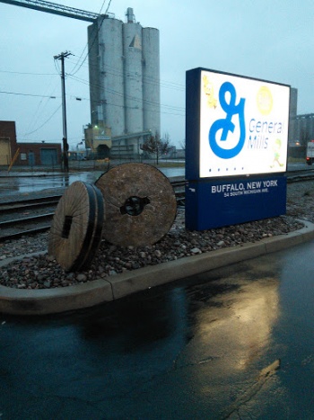 Cheerios Sculptures - Buffalo, NY.jpg