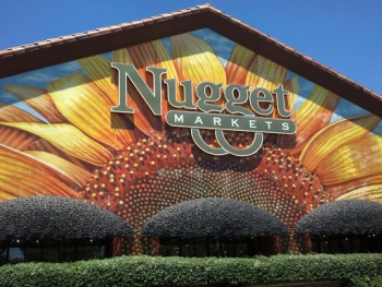 Sunflower Mural - Elk Grove, CA.jpg