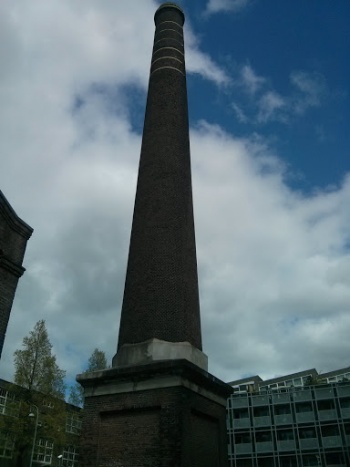 Schornstein Schoko II - Amsterdam, NH.jpg