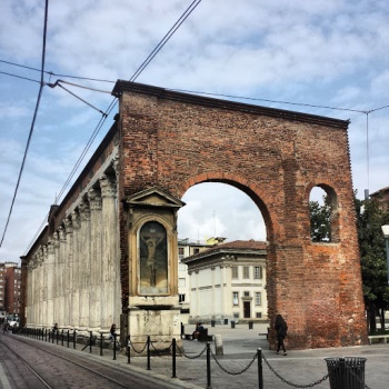 Arco San Lorenzo - Milano, Lombardia.jpg